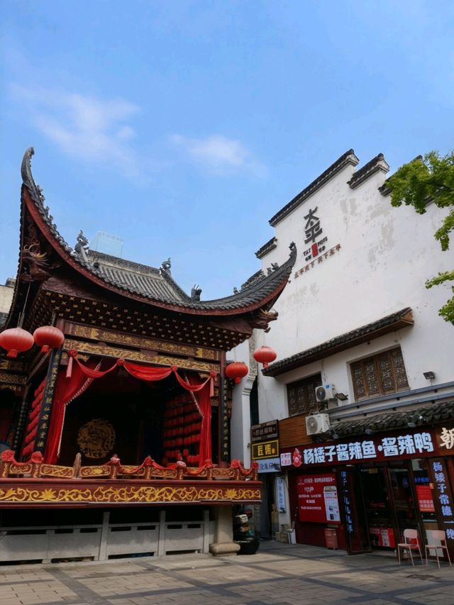 Wandering through Changsha Taiping Old Street ✨🍡 Wandering through Changsha Taiping Old Street ✨🍡