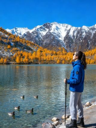 The ultimate autumn photo spot in Western Sichuan! Yala Snow Mountain is so beautiful it left me speechless. In autumn, Western Sichuan, half of its romance is hidden in Yala Snow Mountain!
