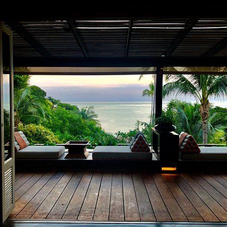 蘇梅島通塞灣度假村 Tongsai Bay   酒店概況 這家五星級酒店位於波普特的一個寧靜灣