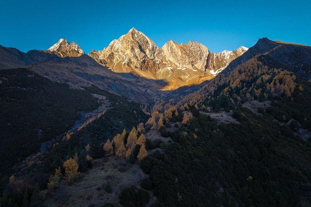 雪山下的絕美川西