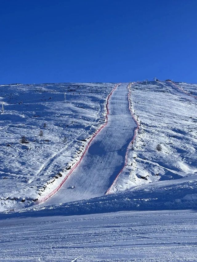 歡迎來可可托海國際度假區遊玩 歡迎來可可托海國際度假區遊玩