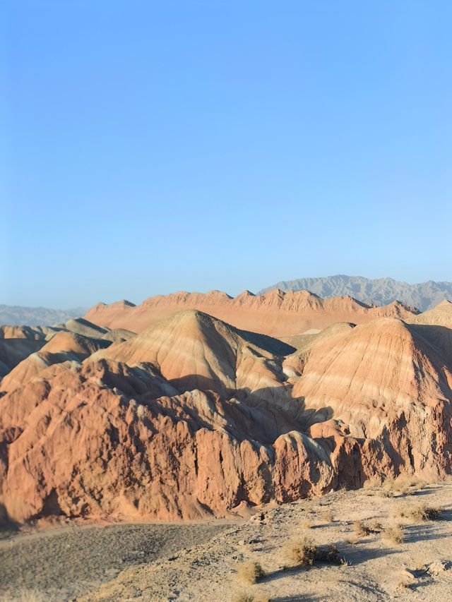 張掖+嘉峪關+敦煌8日遊：丹霞地貌的奇觀，敦煌文化的精髓
