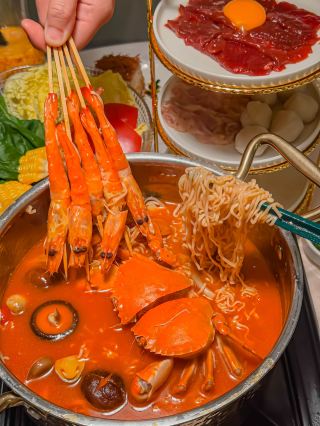 濱江藏了個“小泰國”！頂樓花園美到失語！