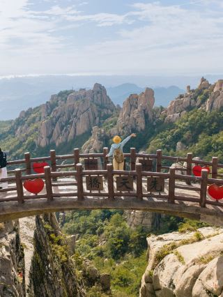 Staying in Qingdao for National Day: Hike Mount Lao's Jufeng Peak and embrace the autumn mountains and sea