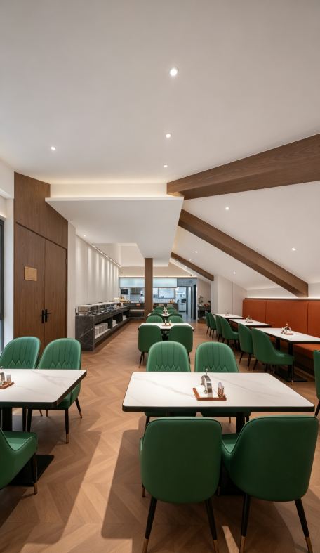 Yijun Borui Hampton Hotel  Hotel Name: Yijun Borui Hampton Hotel  Address: No. 15 Wanshou Road  Price Range: ¥ 200