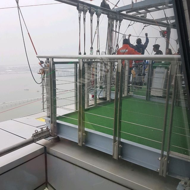 在Macau Tower高空看澳門景色