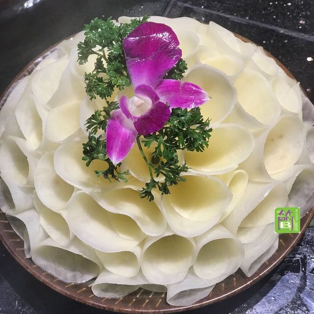 銅鑼灣美味麻辣火鍋「山止川行」