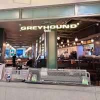 海港城老字號泰式Cafe｜Greyhound Café 