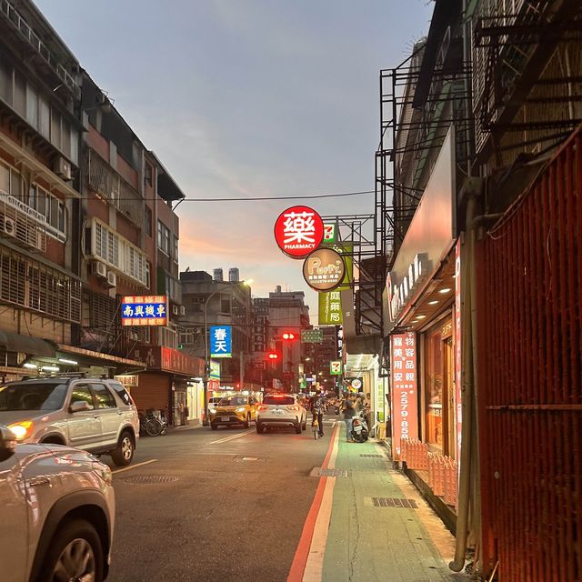 Taipei, a true world city! 🏙️ ☕️ 🍲 