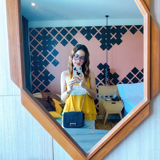 เครสท์ รีสอร์ท แอนด์ พูล วิลล่า