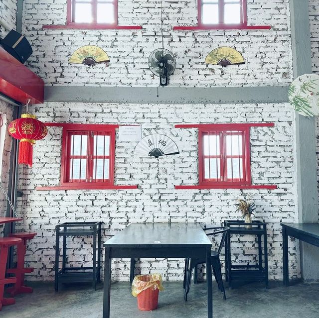 Hong Tieng โรงเตี๊ยม Coffee & Bar