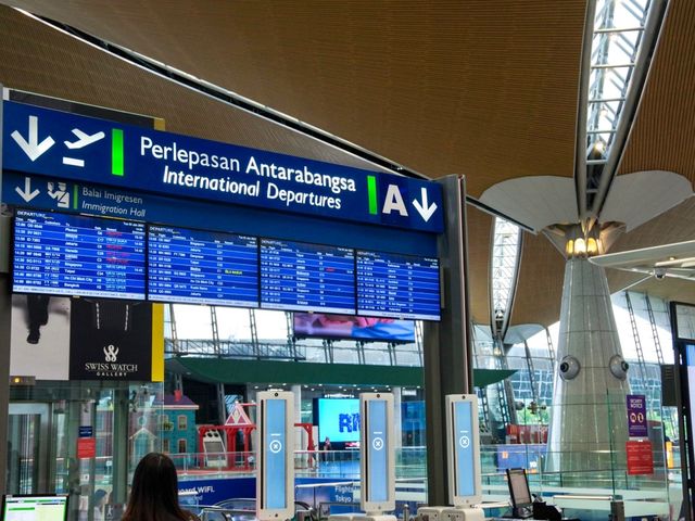 【マレーシア・クアラルンプール】日本人建築家設計の空港✈️