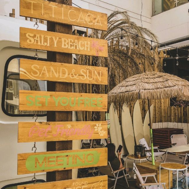 🏖 คาเฟ่สไตล์ Beach Club อยู่แค่ #เมกาบางนา 