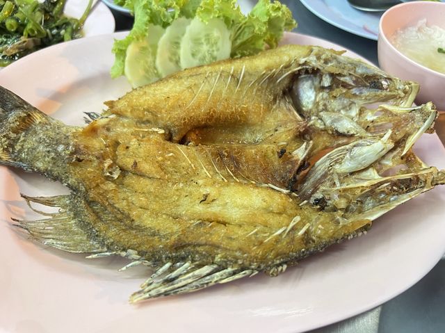 เจี๊ยะ พิศดาร