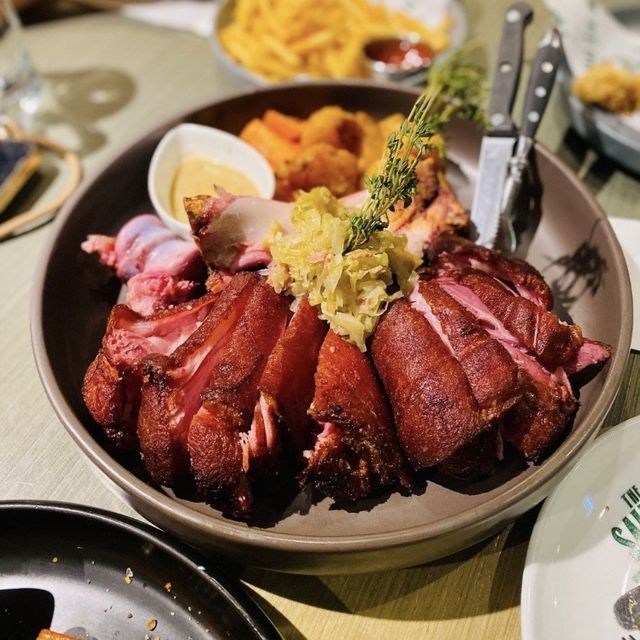 🐷🐽 The salted pig 西餐廳