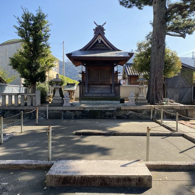 「洲本」地名の起源説が残る神社