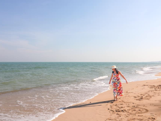 Springfield @ Sea Resort and Spa ที่พักติดทะเลชำอำ