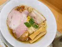 【2年連続ミシュラン獲得！】 難波駅 感動の黄金貝らーめん