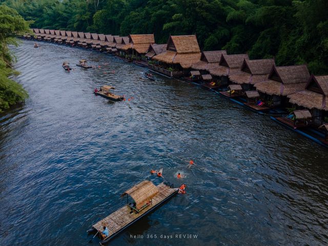 บ้านลอยน้ำ The Floathouse River Kwai กาญจนบุรี