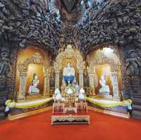 ปราสาทไม้ริมทะเล