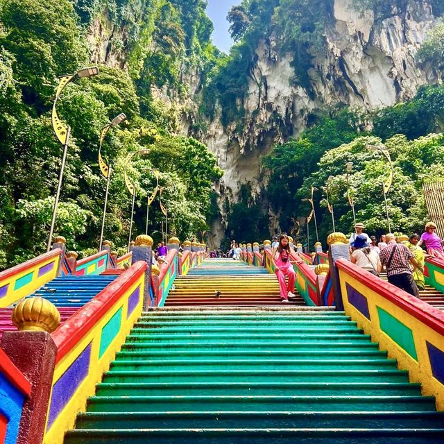 An Amazing Cave In Malaysia🇲🇾