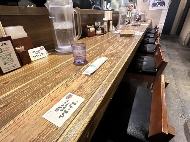 福岡・大名。博多ラーメンにちゃんぽん・居酒屋メニューも豊富『ひるとよる 博多らーめん ちゃんぽん』