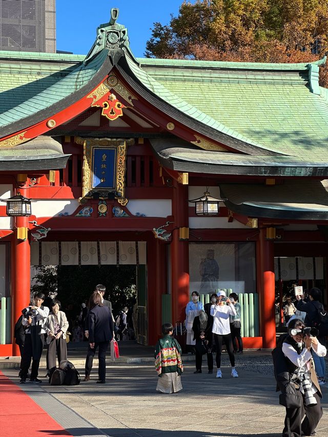 Visit Hie Shrine to see torii gates in Tokyo