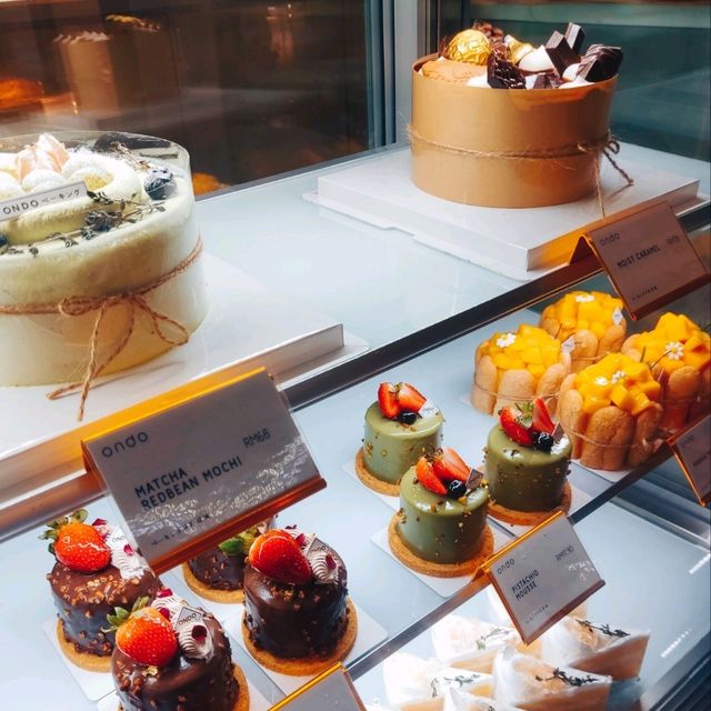 🍰 Eclectic Inspired Cafe @ Eco Bloom 🥐🥖