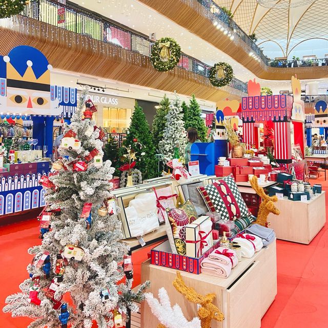 Merry Christmas at Central Phuket 2023 