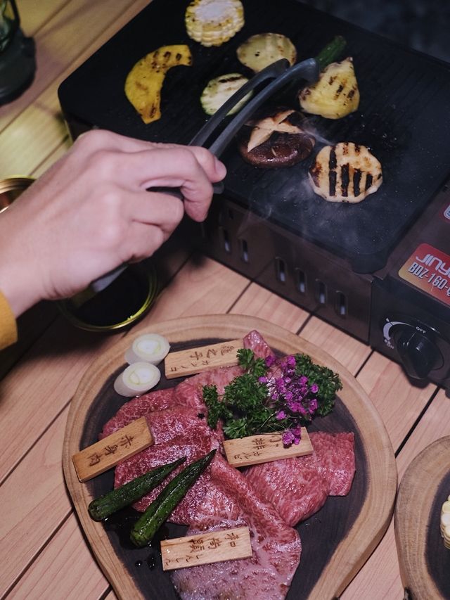 在銅鑼灣鬧市中的露營生活 #寵物友善 