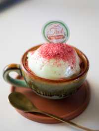 trat my home cafe 🍦🍰🏠