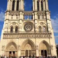 Iconic Majesty: Notre Dame de Paris 🇫🇷