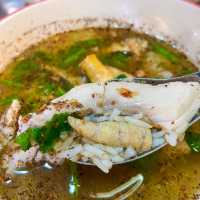 เจ้หน่อย ก๋วยเตี๋ยว ข้าวต้มซีฟู้ด