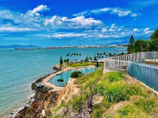 Kissing Point Fortification