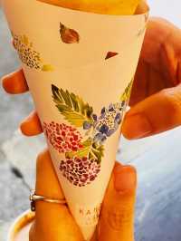 【神奈川県/鎌倉　大仏ビスケット付きクレープと大人のカフェモカが美味しいオシャレなカフェ☕️】