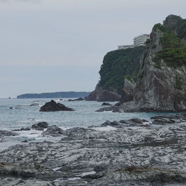 雨晴海岸：高聳崖壁，海浪聲，絕佳放鬆之選