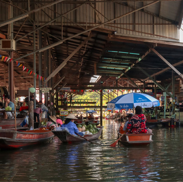 รีวิว ตลาดน้ำดำเนินสะดวก ล่องเรือชมตลาด