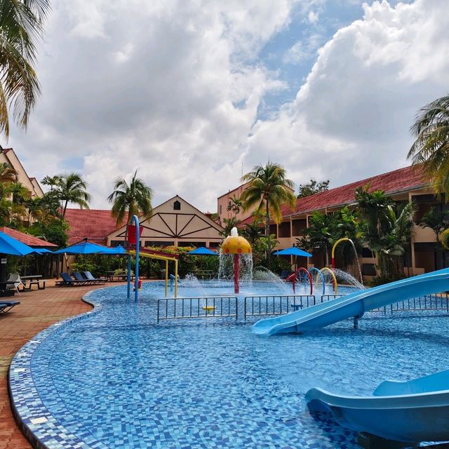 Themendous staying at Holiday Villa Cherating Pahang 