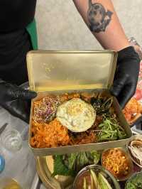 레트로한 감성의 냉동삼겹살 맛집