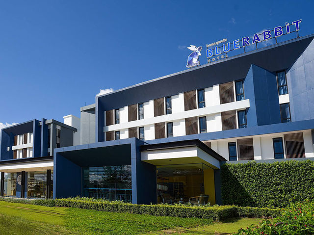 Blue Rabbit Hotel