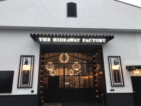 [ชิกะ] คาเฟ่แบบโกดังที่มีสไตล์และบรรยากาศเปิดโล่ง