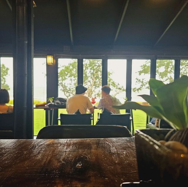 จิบชา ทานกาแฟ ชมวิว@เลอเจ้าจอม เกาะช้าง