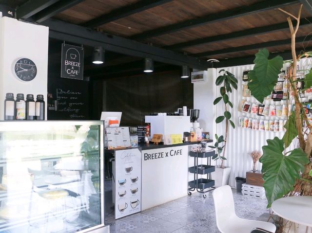 เที่ยวคาเฟ่ Breeze x cafe 