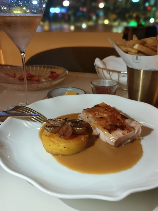 「麗晶酒店lobby lounge」香港餐廳周試晚餐$498，服務態度好