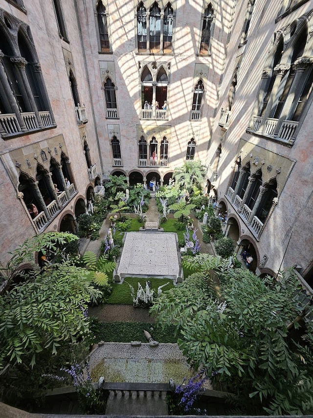 Most gorgeous museum ever! 