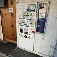 【大阪・谷町六丁目】自家製麺で味わうつけ麺が自慢「麺ファクトリー ジョーズ」
