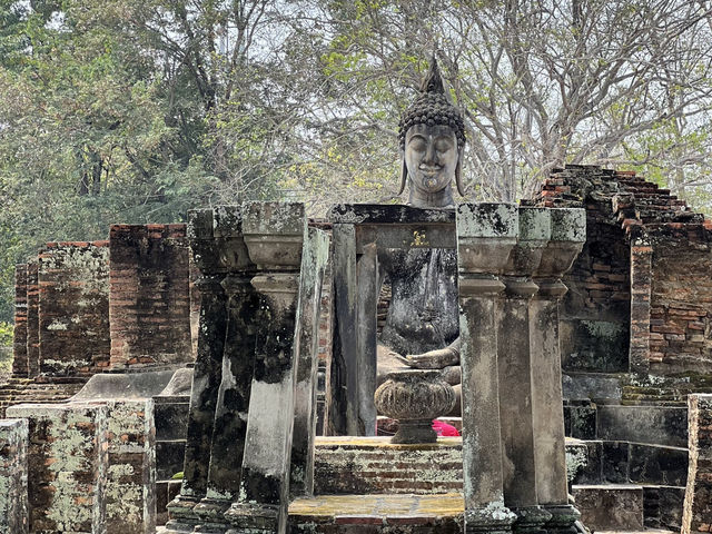 วัดศรีชุม (พระอจนะ) สุโขทัย