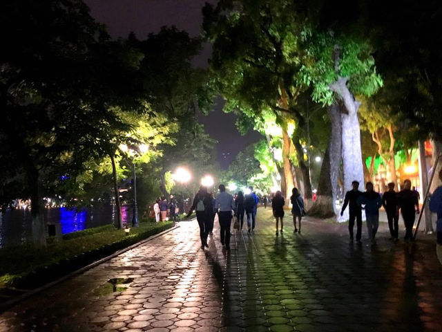 รีวิว Dong Kinh Nghia Thuc Square (🇻🇳) 