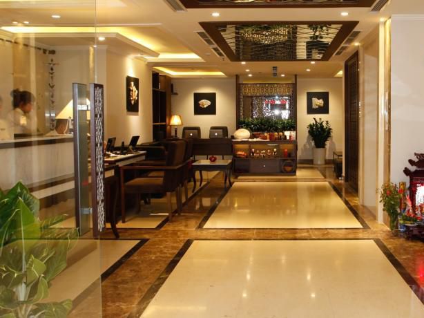 Essence Palace Hotel
