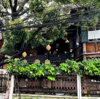 พามาทานของว่างที่ บ้านขนมปังขิงเสาชิงช้า